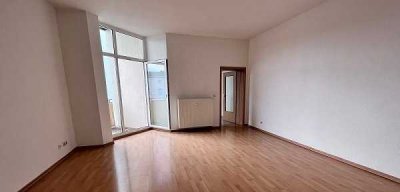 Exklusiver Wohnkomfort in bester Lage mit Balkon in Magdeburg/Stadtfeld!