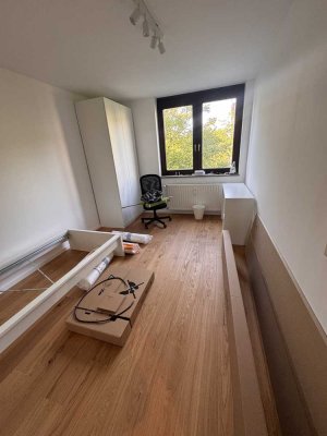 Frisch renovierte 3er-WG mit Balkon & top Ausstattung – Eggenfeldener Str. 119
