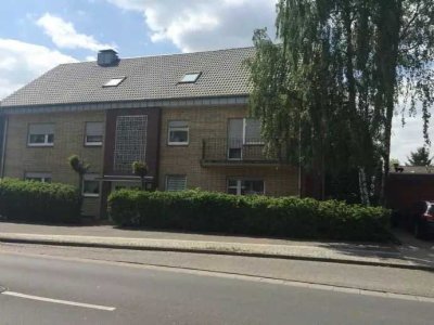 Hübsche, gemütliche 2,5 DG-Wohnung mit Gartenbenutzung von privat (Stellplatzanmietung möglich)