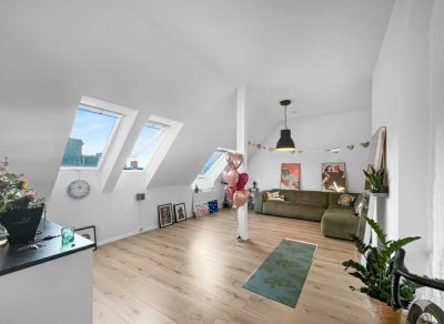 Urban & gemütlich: 2-Zimmer-Dachgeschosswohnung in Mülheim