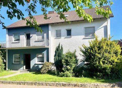 Helle freundliche  4-Zimmer-Wohnung mit Balkon in Mömbris OT Schimborn