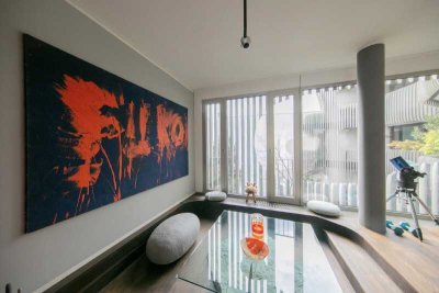 Familienfreundliche 6 Zi-Whg mit Kamin Balkon EBK Aufzug u. 2xTG