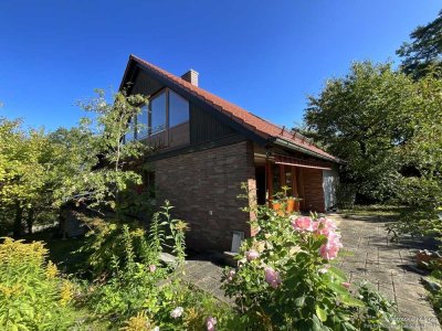 Der Aufwand lohnt sich 
- Einfamilienhaus mit Renovierungsbedarf 
auf traumhaftem Grundstück