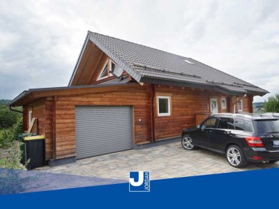 Nachhaltiges Blockhaus in Nieste – EFH mit großem Grundstück & Garten