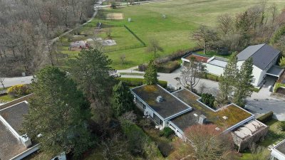 Repräsentativer Villen - Bungalow zum Sanieren in ruhiger Waldrandlage von Krailling