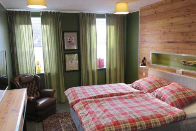 Eigentumswohnung: hochwertig kernsaniert, voll möbliert, direkt vom Eigentümer