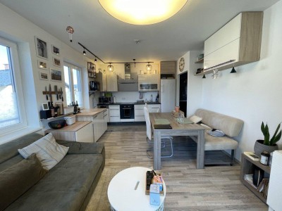 Gratkorn - Traumhafte 3-Zimmer-Wohnung mit Balkon und Blick auf die Kirche Judendorf Straßengel mit Carport und Stellplatz!