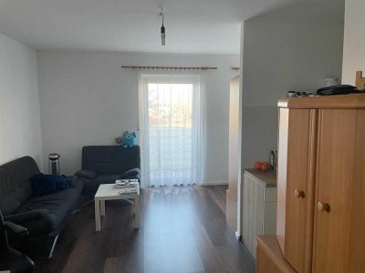 Großzügige 1-Zimmerwohnung mit Balkon in ruhiger Lage