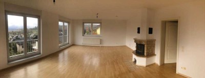 Sehr schöne, geräumige 5-Zimmer-Wohnung in Niefern-Öschelbronn