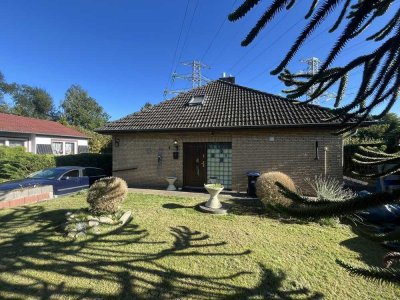 Familienfreundliches Einfamilienhaus mit Wintergarten und großem Grundstück