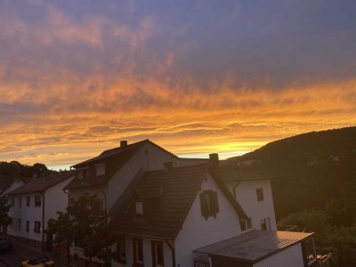 Neuwertige 4-Raum-Wohnung mit Balkon und Terrasse-Einbauküche sowie Garten in DÜW