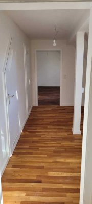 Attraktive 2-Zimmer-Dachgeschoss-Wohnung mit Dachterasse in Witten