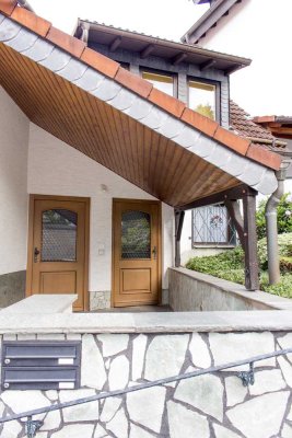 Gepflegte 3-Zimmer-Dachgeschosswohnung mit EBK in Königstein