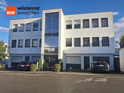 Tolle Wohnung inkl. riesiger Dachterrasse!