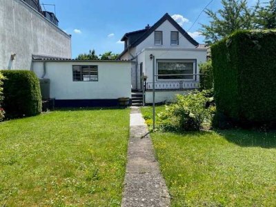 Freistehendes Einfamilienhaus zentral in Pulheim!