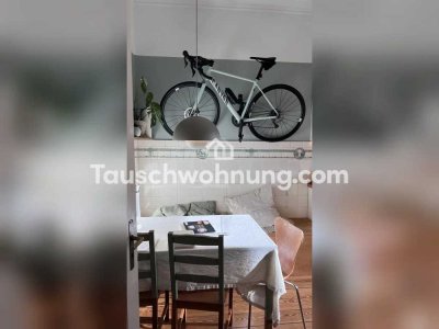 Tauschwohnung: 2 Zi. Altbauwohnung gegen größer