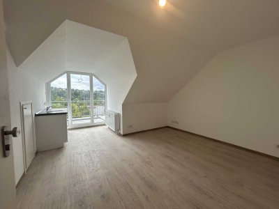 Wohnen am Rhein - Barrierearme 2 Zimmer Wohnung mit Einbauküche und Balkon/Terrasse