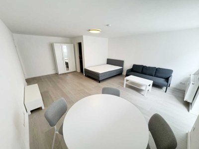 Erstbezug nach Renovierung: Helle 1-Zimmer-Souterrainwohnung mit eigenem Eingang