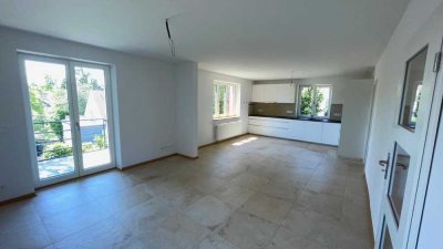 Helle moderne Wohnung - hochwertige Ausstattung, ruhige Wohngegend