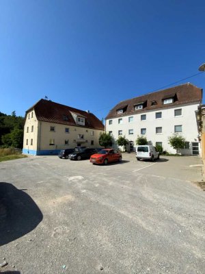 Attraktives Mehrfamilienhaus-Portfolio mit zusätzlicher Halle und Stellplätzen in Oberrimbach