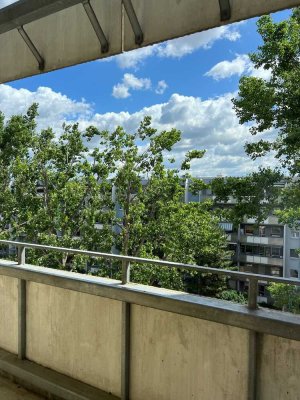Ganz oben! 3-Zimmer-Wohnung mit Balkon!