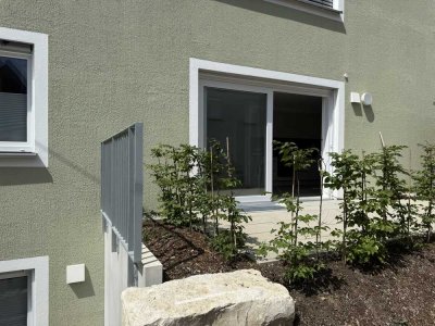 Attraktive 2,5-Zimmer-Neubauwohnung mit Garten, Einbauküche und Stellplatz – Erstbezug, ab sofort