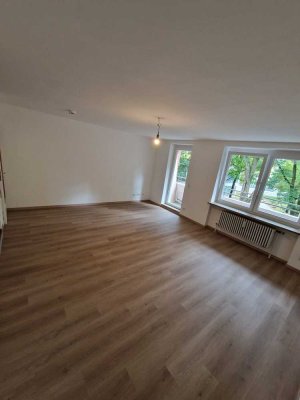1-Zimmer Wohnung mit Balkon und Garage bei Audi