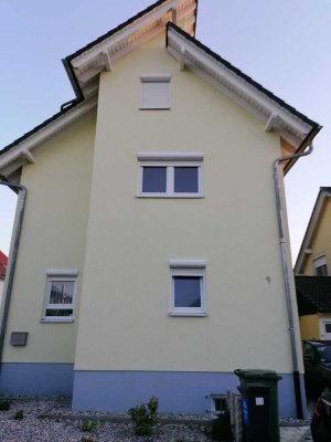 Ohne Makler! Großes neuwertiges Einfamilienhaus mit Einliegerwohnung und Garten