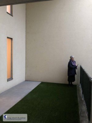 PROVISIONSFREI 2 Zimmer mit grosser Terrasse