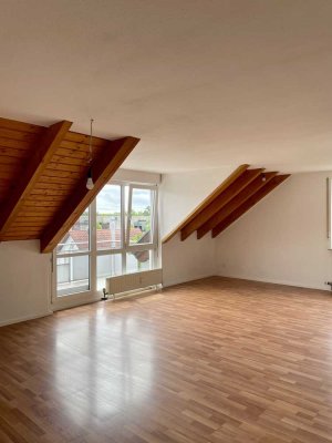 Stilvolle, gepflegte 3-Zimmer-Dachgeschosswohnung mit Balkon in Bad Friedrichshall