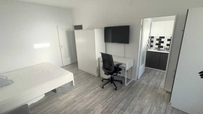 1-Zimmer-Erdgeschoss-Wohnung mit Balkon zur Miete in Berlin Buckow/Britz