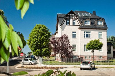 Preiswerte, helle, ruhige 2-Zimmer-DG-Wohnung mit EBK in Geithain