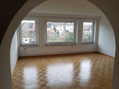Schöne 3-Zimmer- Wohnung mit Terrasse, 1. OG