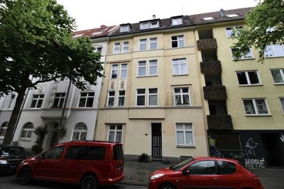 KAPITALANLAGE - Gut vermietete Altbauwohnung mit Balkon in Dortmund-Hafen