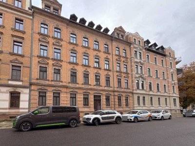 Wohnen mit Geschichte – Stilvolle Altbauwohnung im Denkmalensemble