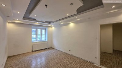 Sanierungsbedürftig + Altbau + 1 Zimmer + separate Küche + Erdgeschoß