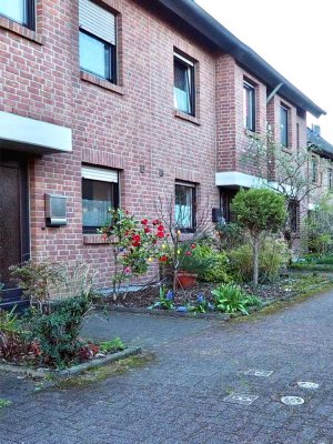 Modernisiertes Reihenmittelhaus mit 5 Zimmern in Hilden