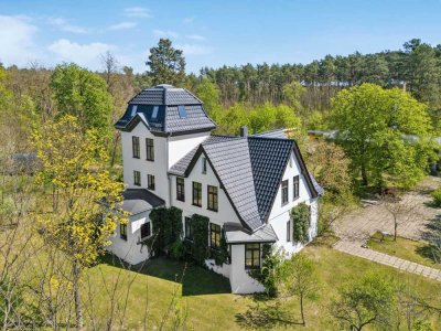 Historische Turmvilla in Spreenhagen sucht neuen Eigentümer zur Vollendung