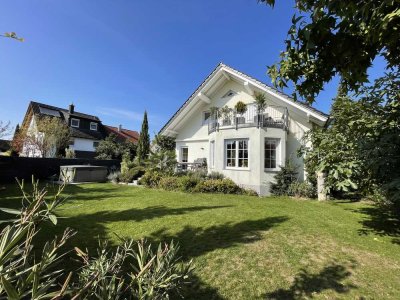 Attraktives Einfamilienhaus mit Garten und  Garage in Linkenheim