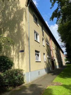 frei ab 01.07.2025 - sanierte Wohnung mit Balkon und Stellplatz