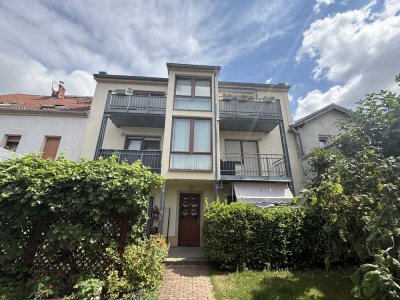 Moderne 1- Raumwohnung in ruhiger Lage mit Terasse