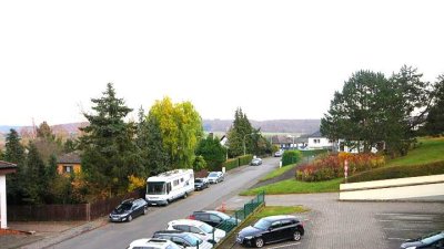 2-Zimmer-Wohnung - 81 m² - für Eigennutzer und Kapitalanleger - großer Balkon mit Aussicht