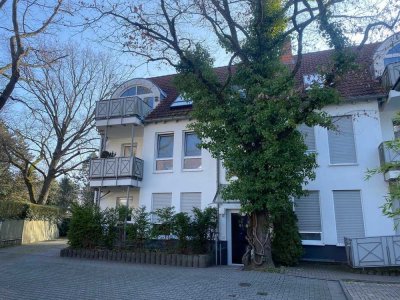 Charmante 2-Zimmer-Wohnung mit EBK & Tiefgarage