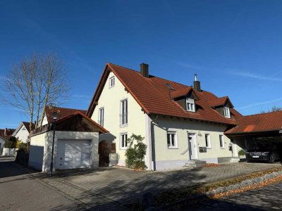 Sofort bezugsbereite Doppelhaushälfte in Toplage direkt am Golfplatz von Bad Abbach