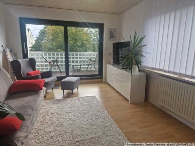 Ab sofort!  In Ruhiglage - Ideal für Single / Paare 2 Zi, EBK, TOP Süd- Balkon. (aktuell möbliert)