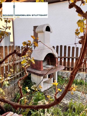 Kleines Haus mit großer Scheune und kleinem Garten in Neckartailfingen