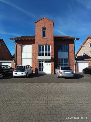 Ansprechende 2-Zimmer-DG-Wohnung mit Balkon in Kreuzau