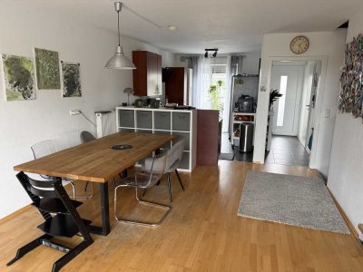 Schönes 5-Zimmer Reihenmittelhaus mit EBK in Maintal-Hochstadt