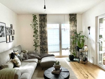 Zentrale 2 Zimmer Wohnung mit hochwertigen Einbauten