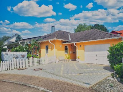 Top Bungalow in sehr guter Lage, beheizter Wintergarten, Garten, Garage